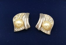 Vintage Shoe Clips Rhinestone Pearl Faux Clip On Buckles Earrings
