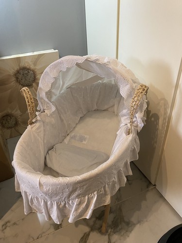 Moses basket with solid - with, wooden