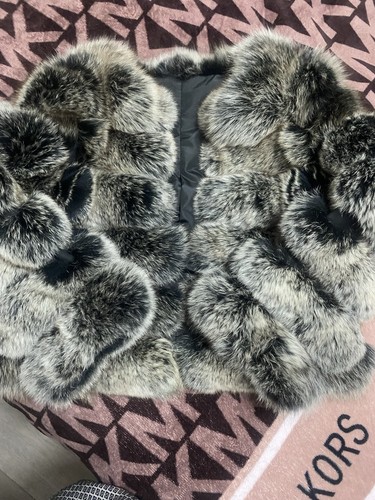 Beautiful real fox fur short - a,