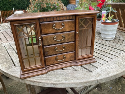 Vintage jewellery box - jewellery, box/cabinet