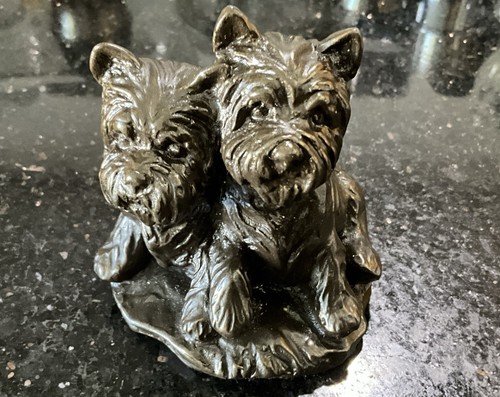 Pair scottie dogs ornament - of,