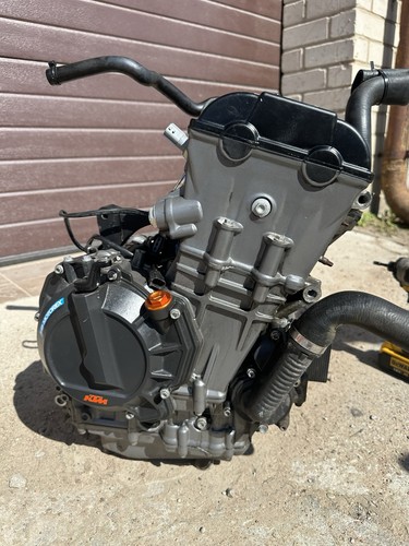 Ktm adventure 890 2021 engine - adventure,