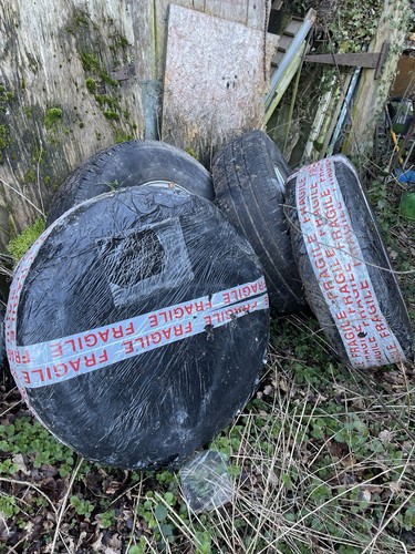 Job lot tyres 225 - job, 225/75
