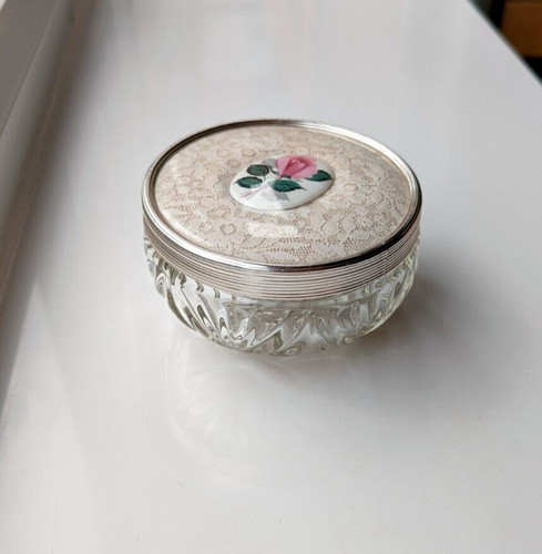 Vintage pressed glass powder - pressed,