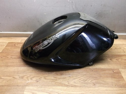 Triumph speed triple 1050 - triumph,