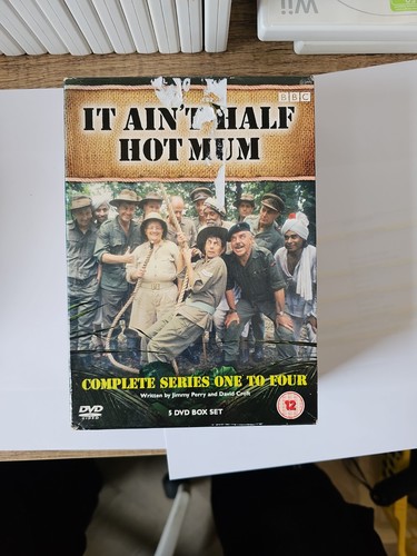 Ain half hot mum complete - half,