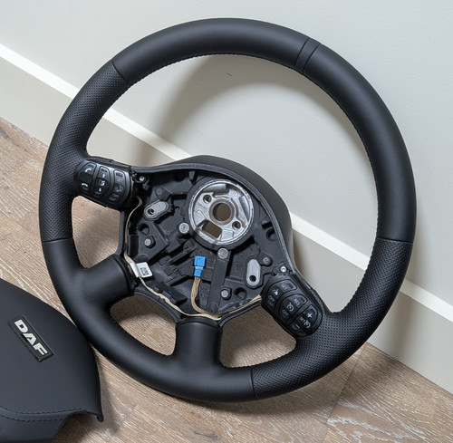 New leather steering wheel - wheel, daf
