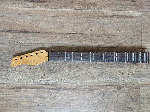 Sire left handed - handed, neck