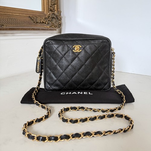 Chanel black caviar leather - black,