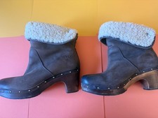 UGG BOOTS LYNNEA SHEEPSKIN