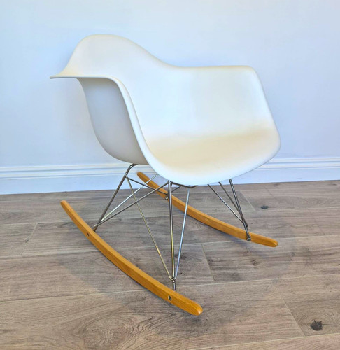 Eames style white - style,