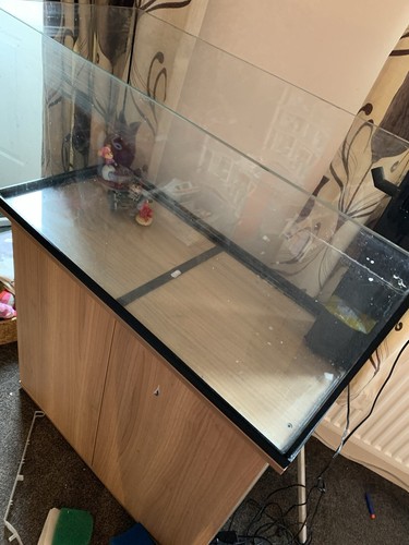 Juwel fish tank and cabinet - fish,