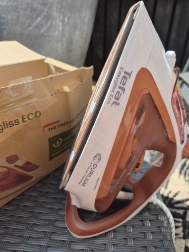 Tefal easygliss eco steam iron - tefal,