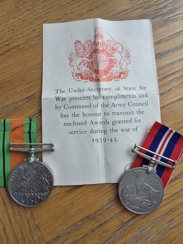 Ww2 british medal pair defence - ww2,