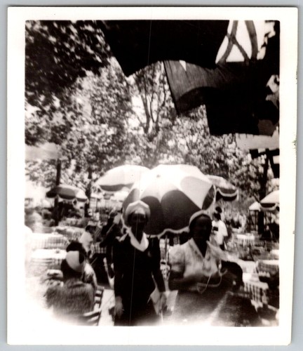 Vtg snapshot women - snapshot, hats