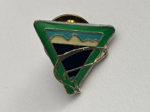 Jumping fish lapel pin - jumping,