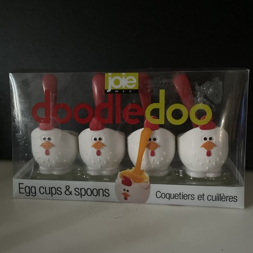 Novelty chicken egg cups - 4,