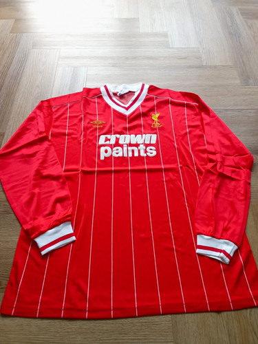 Liverpool home shirt crown - home,