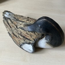 Indoor GARDEN LAYING SLEEPING GOOSE DUCK ORNAMENT Resin 8” Felted Base