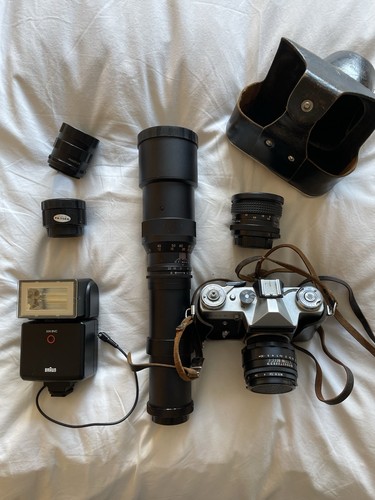 Zenit slr camera with case - e,