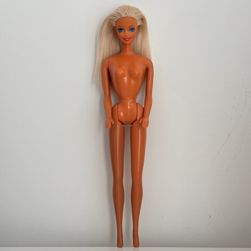 Barbie tropez beach doll - barbie, st.