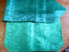 5 pc set 4 Placemats 19" x 13"