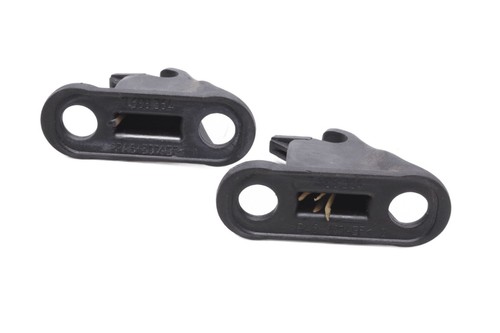 Seat mounting front lock - front,