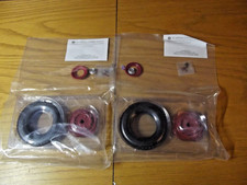 2 HACHETTE 1/12 BUILD THE CLASSIC ROUTEMASTER BRITAINS ICONIC BUS  18 Wheels