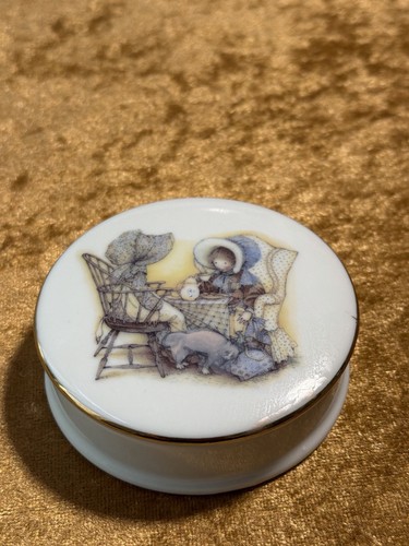 Vintage holly hobbie porcelain - hobbie,