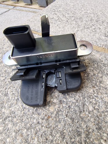 Oem central locking actuator - central,