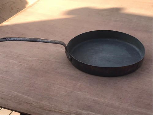 Vintage romany griddle - griddle, skillet