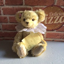 Grandma’s Darling, Yes / No