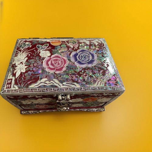 Korean mother pearl - of, inlaid