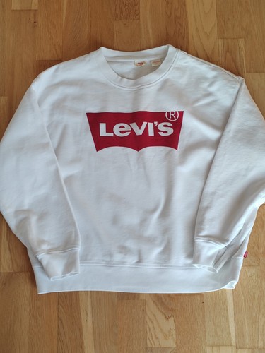 Levi classic red batwing - levi’s,