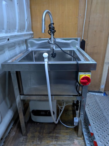 Portable sink instant - sink, hot