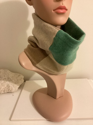 100 cashmere redbone snood - 100%,