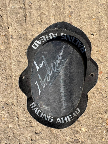Ian hutchinson signed - ian,