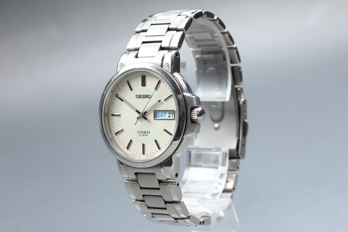 Near mint seiko titanium - [near,