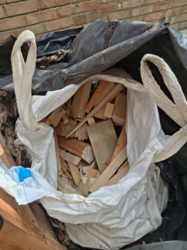Mixed timber wood offcuts - mixed,