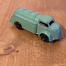 Dcmt crescent toy - crescent,