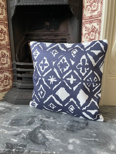 Navy stamp effect tile print - navy,