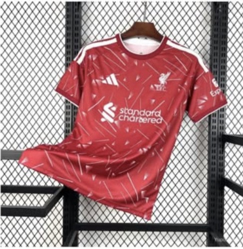 Liverpool home shirt 27 - liverpool,