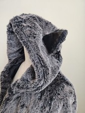 Lanshifei Faux Fur Coat with