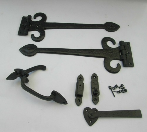 Cast iron spear - door, hinges