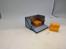 Britain's Farm Tractor Carrier Bales Bags Ect Tail Lift  Excellent Condition