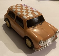 Classic Mini Cooper S plastic model/ R/C Toy Aapox 1/24 Buttermilk - Pre owned -