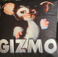 Gizmo Cushion