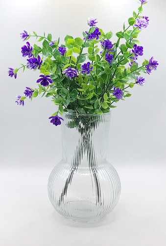 Clear glass ribbed vase 17cm - clear,