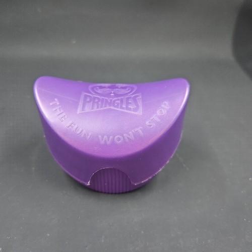 Pringles potato chip - chip, holder