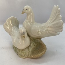 M. REQUENA PORCELAIN PAIR OF WHITE NESTING FAN TAILED LOVE DOVE BIRDS MADE SPAIN